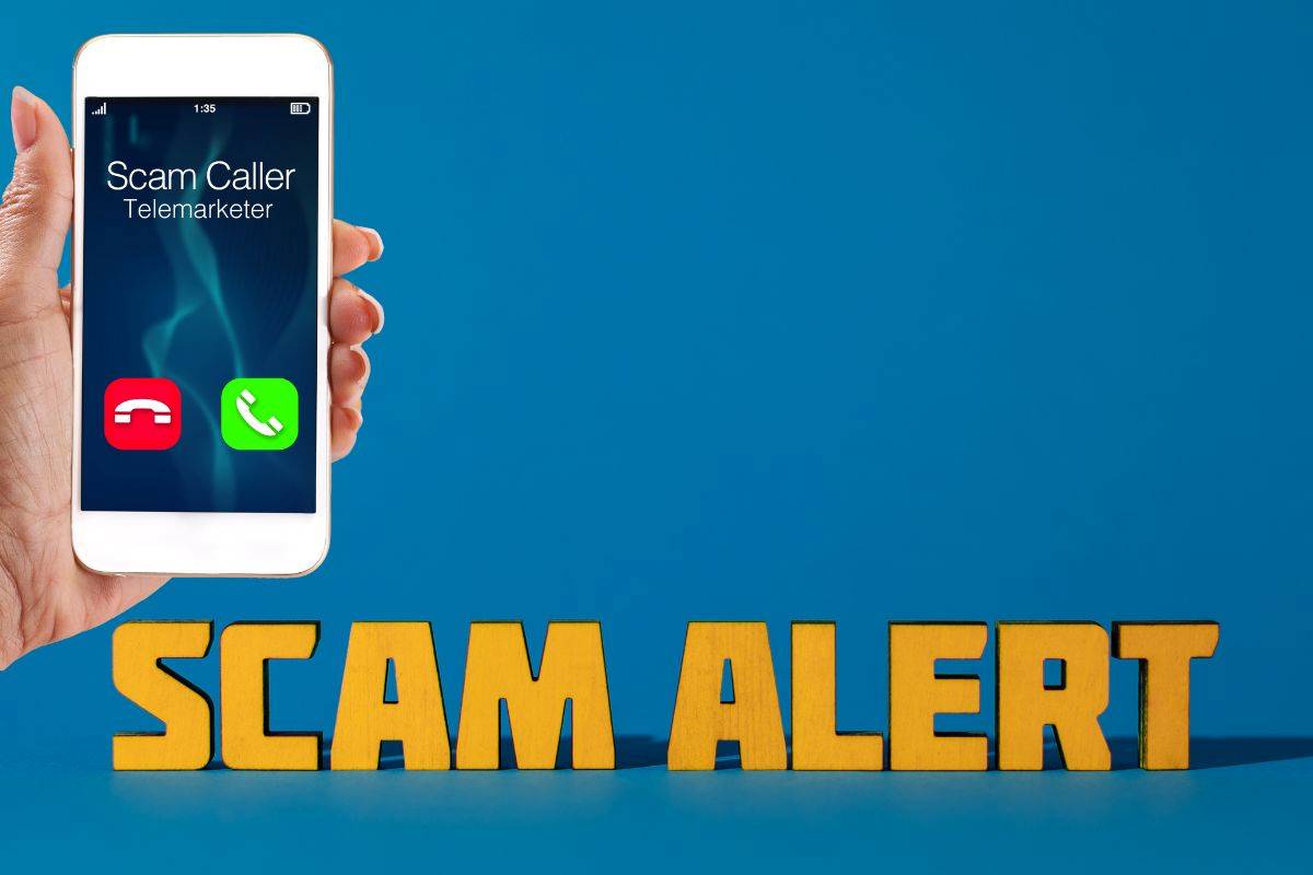 telefono scam alert